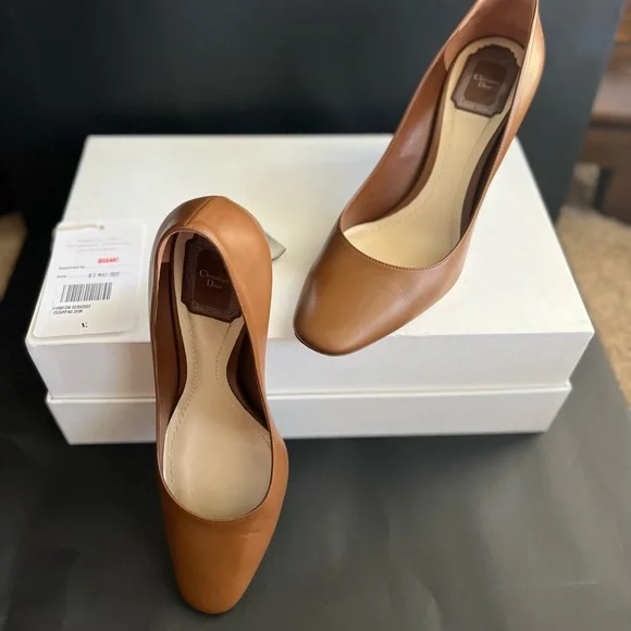 ⛔️ SOLD ⛔️Authentic DIOR Heels. Worn Once. Size EUR40 - Picture 12 of 16